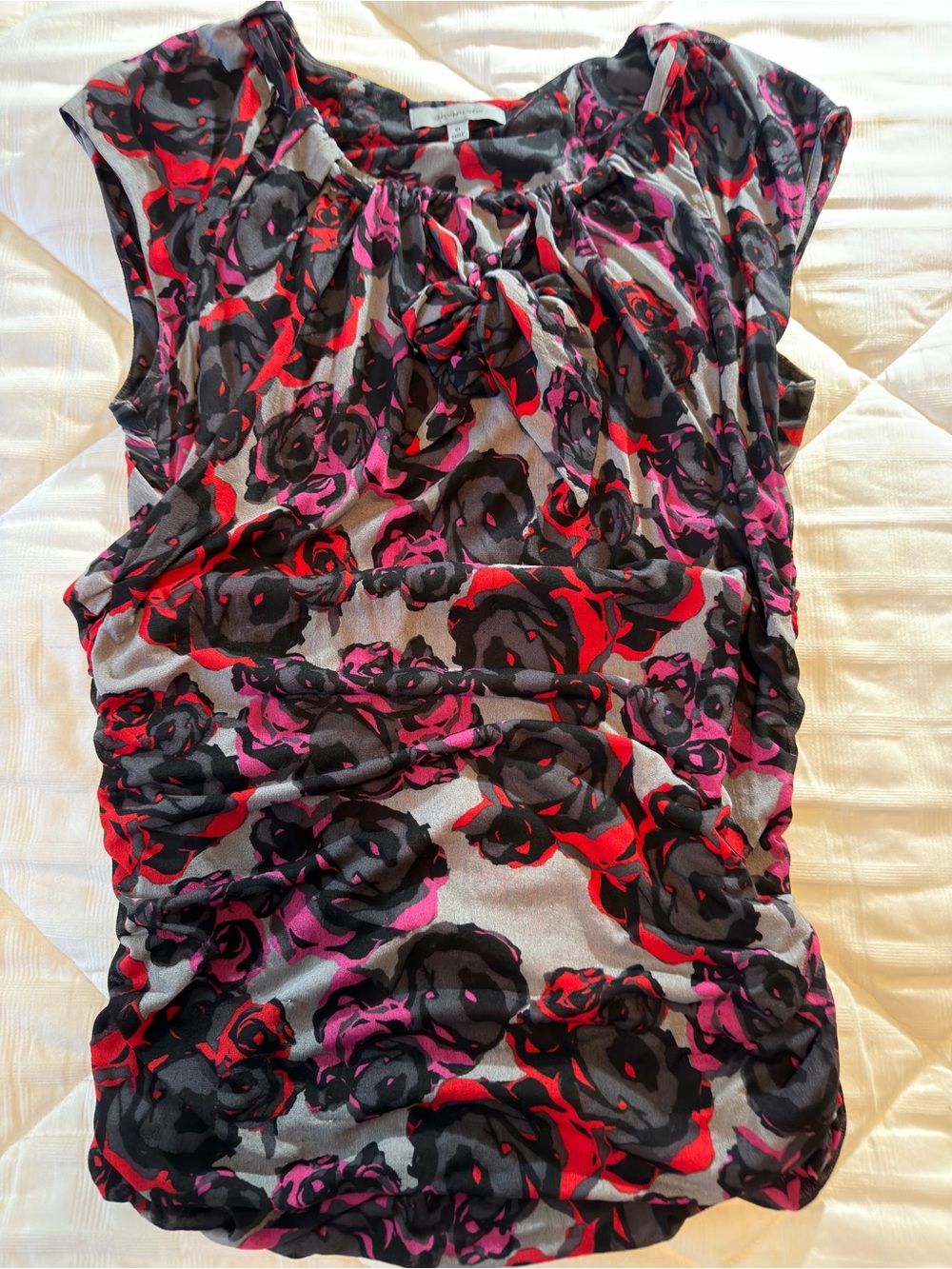 Classiques Entier Silk Sleeveless Blouse Ruched Texture